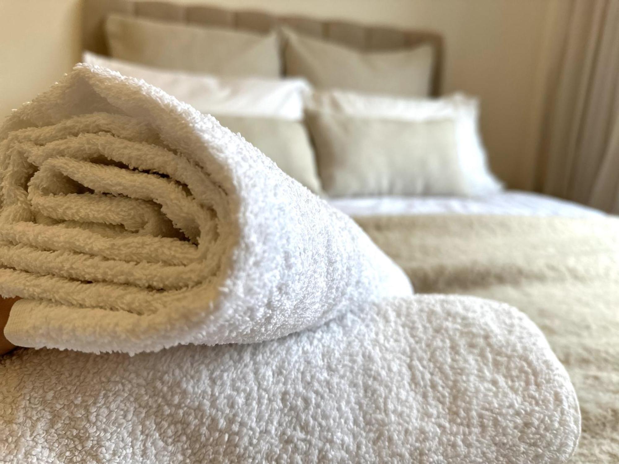 Private Room With En-Suite And Parking In Shared Flat Glasgow Exteriör bild